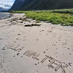 别墅 Walter Lofoten With Sauna