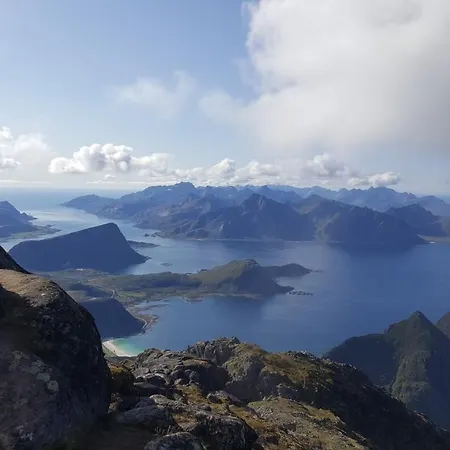 Walter Lofoten With Sauna فيلة